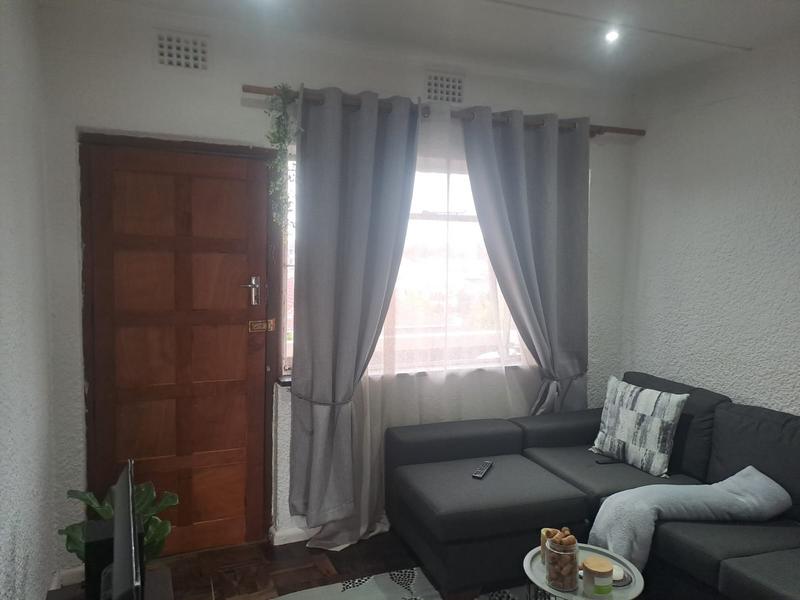 2 Bedroom Property for Sale in Parow Western Cape